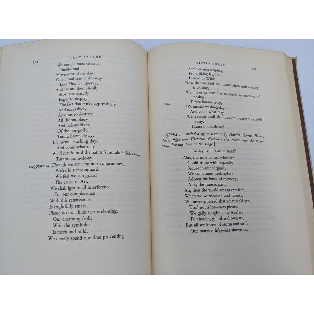 Play Parade By Noel Coward 1933 Book - Picture 4 of 13